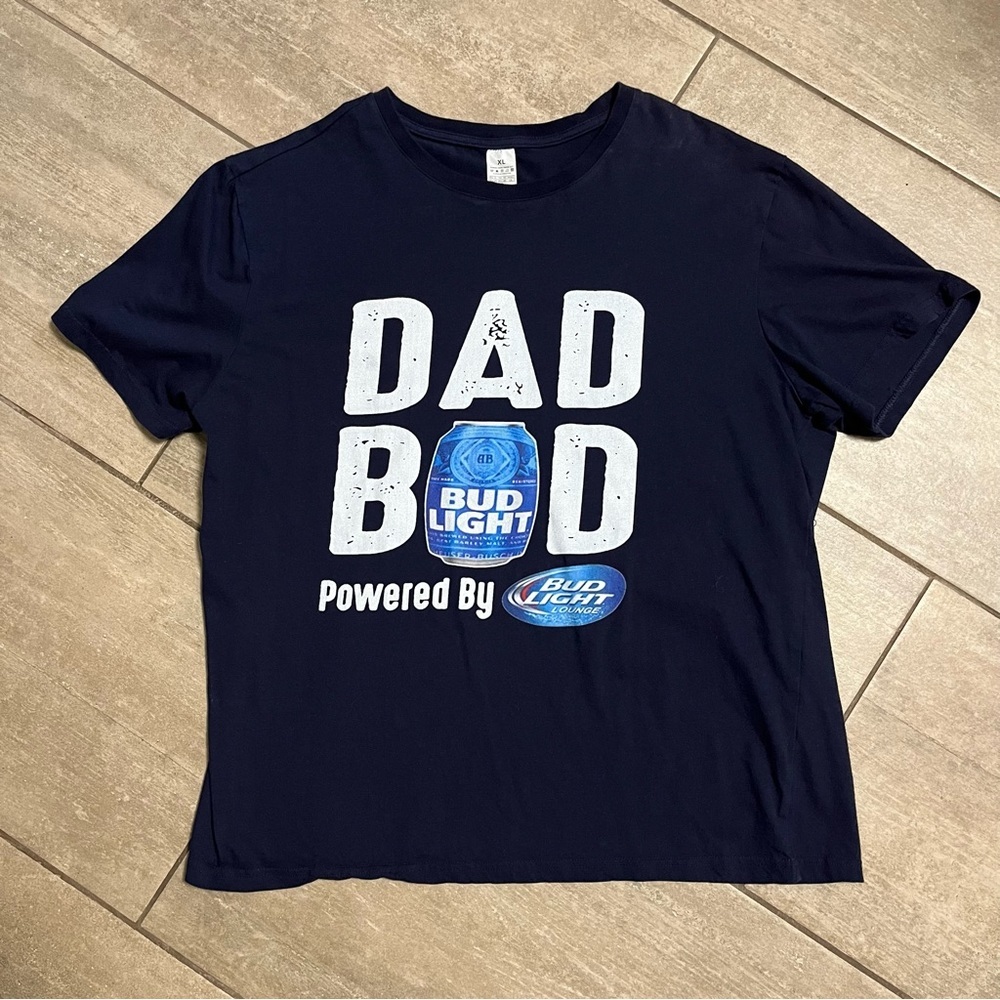 BUD Light Dad Bod Graphic Tee Men’s Size XL Navy Blue